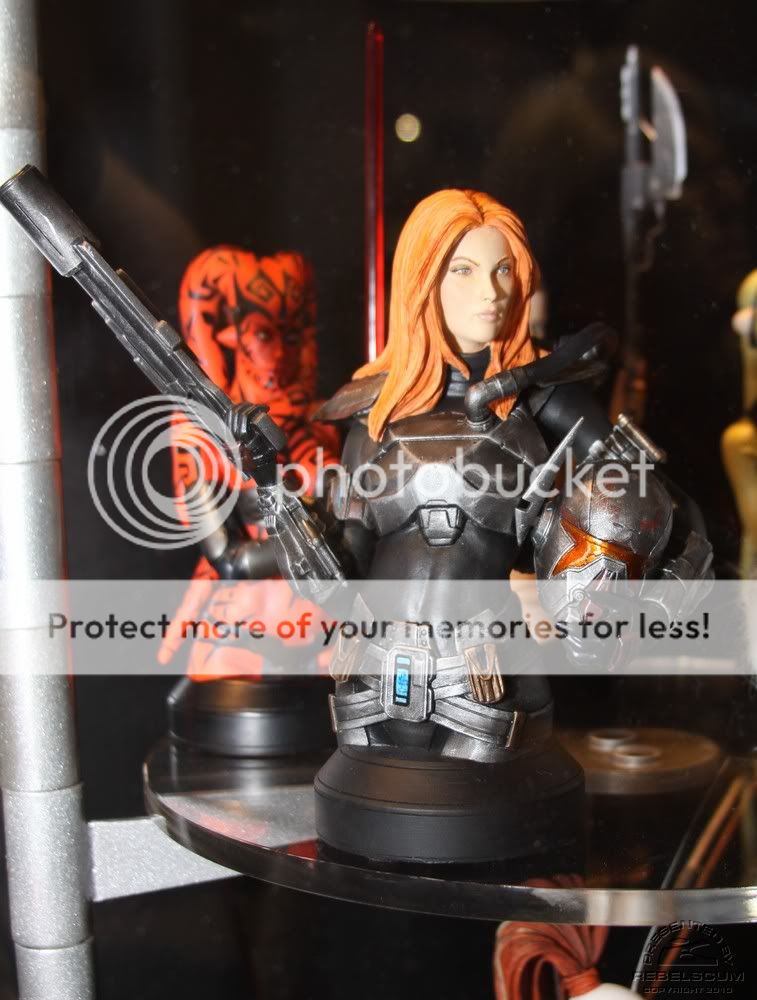 [Image: ShaeVizlaMiniBust01.jpg]